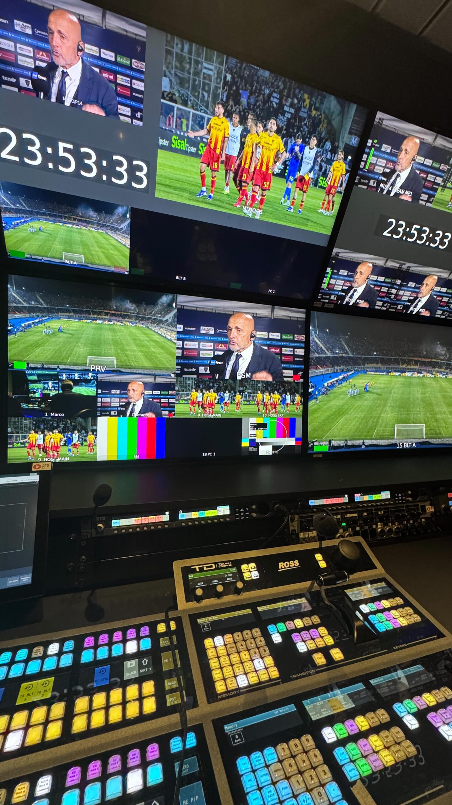 Integrazione Rai per il match di Serie A Lecce–Juve
Ogni dettaglio curato per trasformare le emozioni del campo in spettacolo TV
#prosrl #seriea #rai #dribbling #novantesimominuto