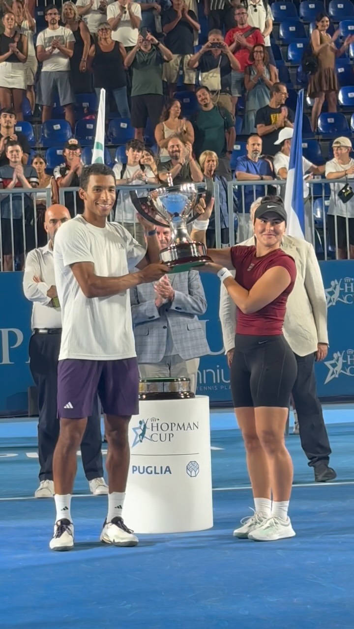 🎾 Hopman Cup 2025 – Produzione TV firmata Pro S.r.l.

Per la Hopman Cup 2025, grazie alla collaborazione e professionalità di tutto il nostro team, la PRO ha messo in campo tutta la propria esperienza per supportare un evento sportivo internazionale di altissimo profilo. 

🎥 In parallelo alla gestione dell’intera connettività, abbiamo dato vita alle riprese video ufficiali del prestigioso torneo annuale di tennis a squadre nazionali miste con le nostre regie mobili per entrambi i campi di gioco, curando l’intera parte di produzione televisiva dell’evento con segnali broadcast di alta qualità. 

🔗 Una rete solida al servizio dell’esperienza live e della produzione televisiva.

#ProSrl #HopmanCup #Broadcasting #ProduzioneTV #RegieMobili #EventiSportivi #TecnologiaPerEventi 

@hopmancup @supertennistv
@flavio_cobbo @luciabronzetti @stefanostsitsipas98 @biancaandreescu_ @felixaliassime @despinapapamichail @meribassols @robertobautistaagut @chlopaquet @richardgasquet34 @donnavekic @duje_ajdukovic @regionepuglia @fieradellevante @_federtennis @tennium_tennis @tenniumglobal @tennium_hpp